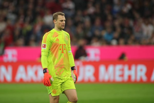 Neuer đã giành chiến thắng C